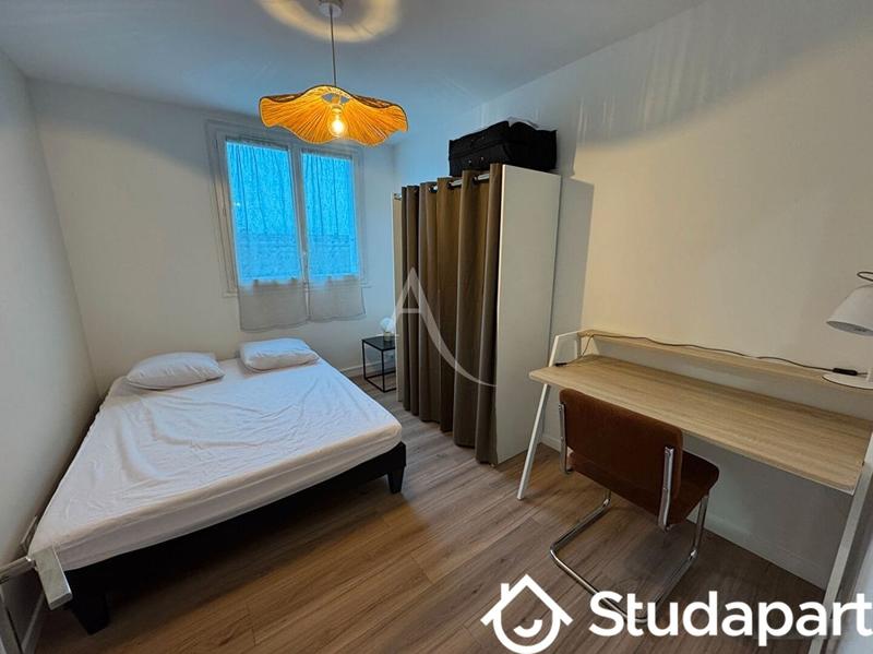 Chambre - 11 m² - 1 pièce