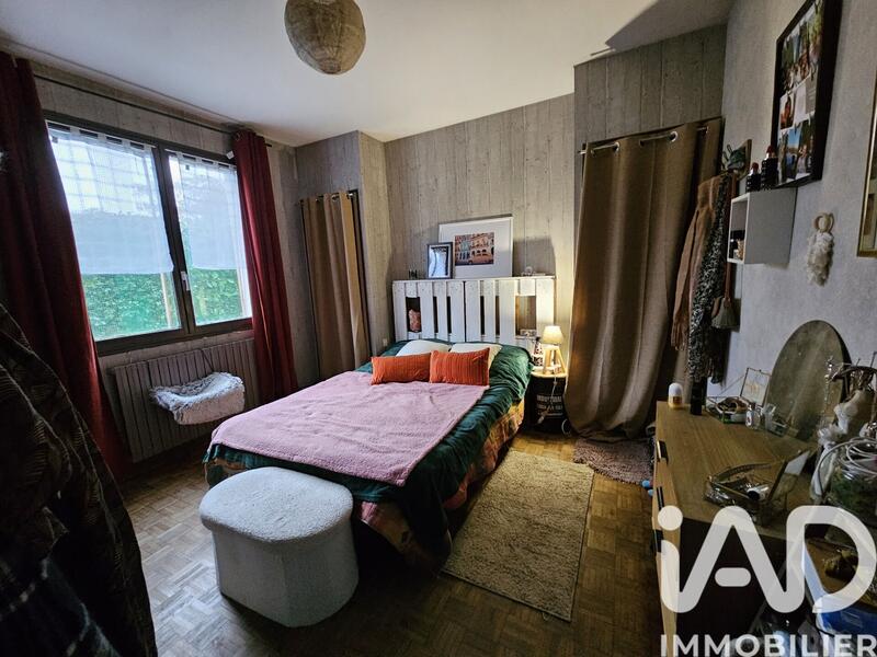 Maison - 255 m² - 7 pièces