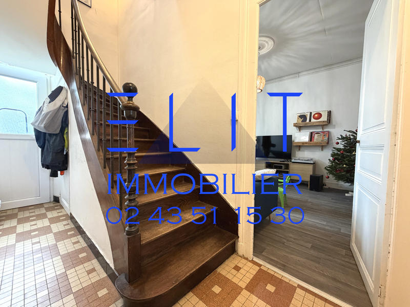 Maison - 91 m² - 5 pièces