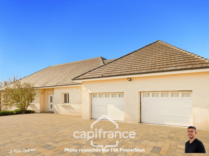 Maison - 209 m² - 11 pièces