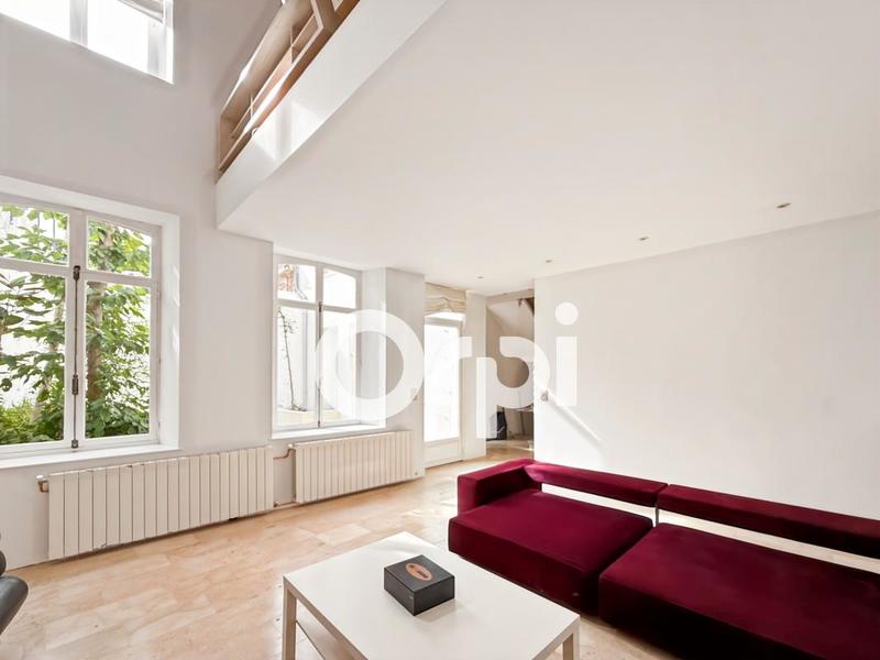 Maison - 202 m² - 5 pièces