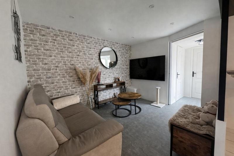 Maison - 99 m² - 5 pièces