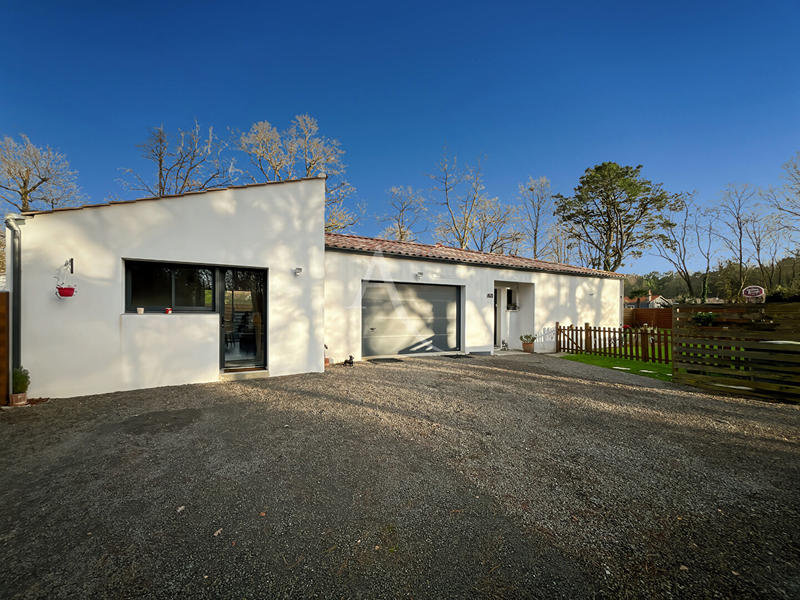 Maison - 155 m² - 6 pièces