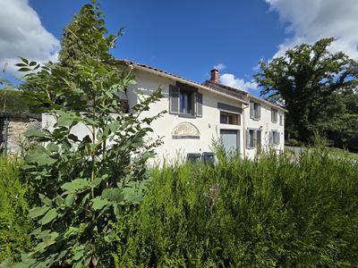 Maison - 142 m² - 5 pièces