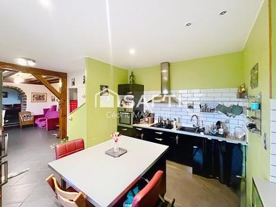 Maison - 98 m² - 5 pièces