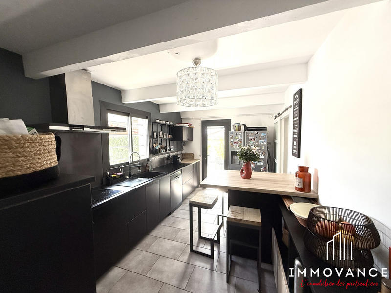 Maison - 190 m² - 8 pièces