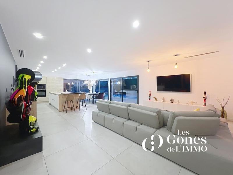 Villa - 180 m² - 4 pièces