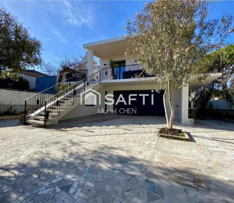 Villa - 260 m² - 8 pièces