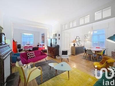 Maison - 239 m² - 9 pièces