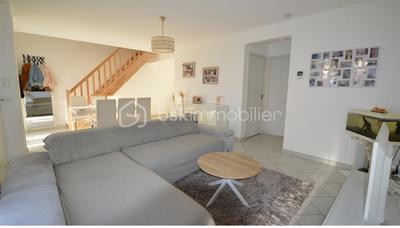 Maison - 83 m² - 4 pièces