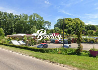 Local commercial - 5 000 m²