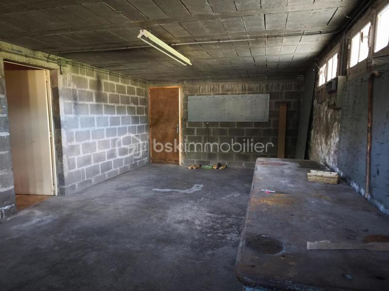 Maison traditionnelle - 184 m² - 5 pièces