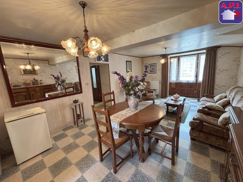 Maison - 142 m² - 6 pièces