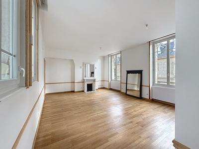 Appartement ancien - 121 m² - 6 pièces