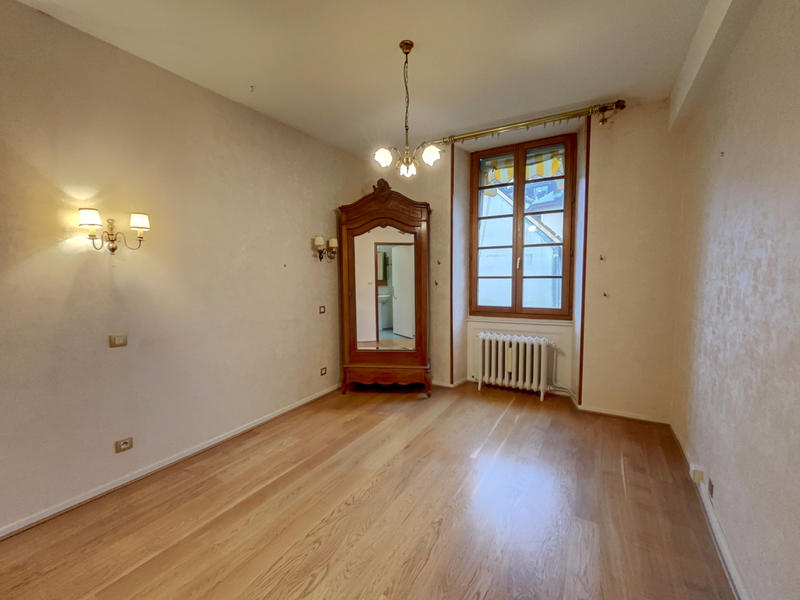 Appartement - 114 m² - 4 pièces