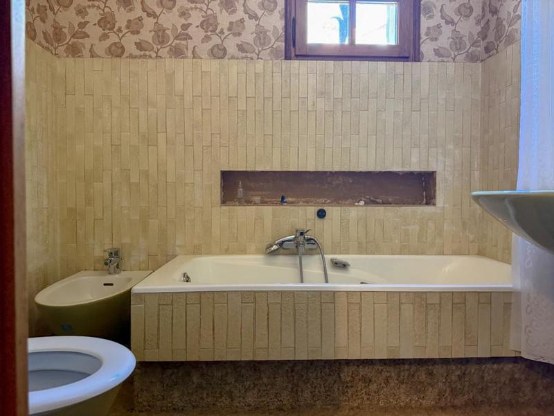 Maison en pierre - 251 m² - 8 pièces