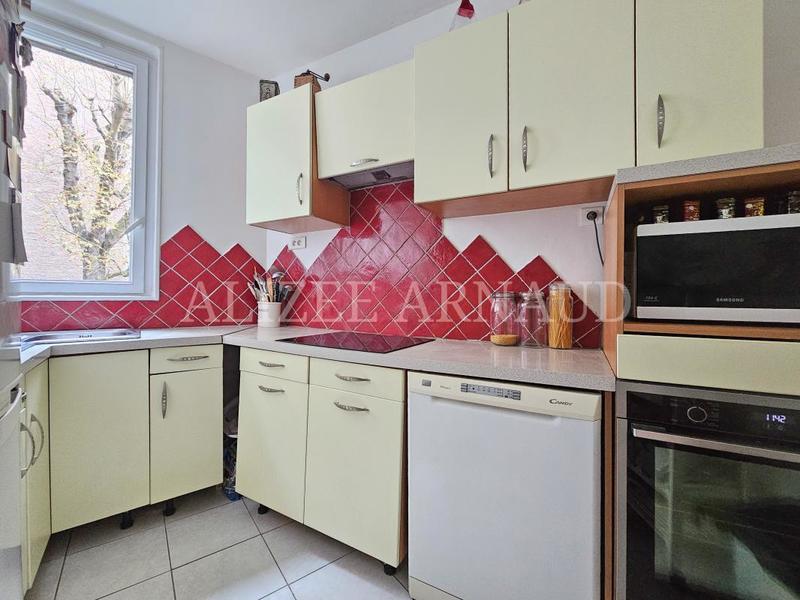 Appartement - 75 m² - 4 pièces