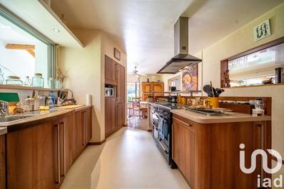 Maison - 346 m² - 11 pièces