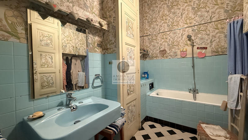 Appartement - 181 m² - 7 pièces