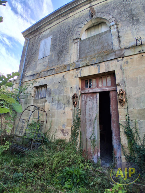 Maison - 200 m² - 4 pièces