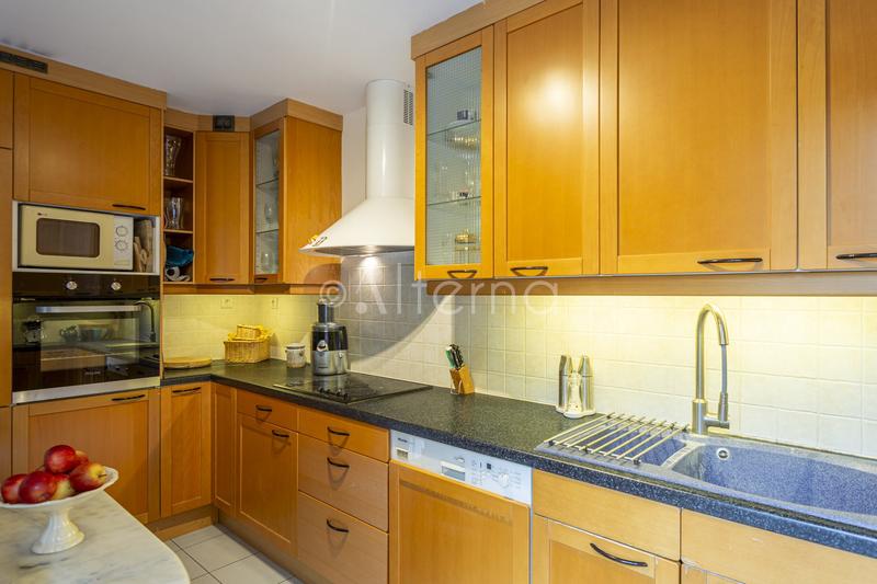 Appartement - 107 m² - 4 pièces