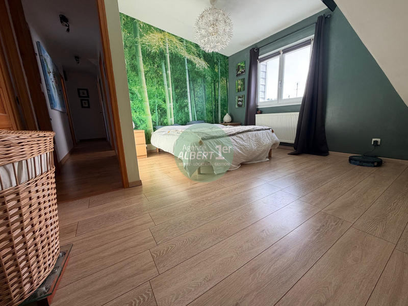 Maison - 170 m² - 6 pièces