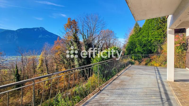 Maison - 89 m² - 5 pièces