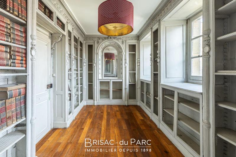 Appartement - 90 m² - 4 pièces