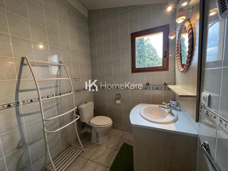 Maison - 350 m² - 10 pièces