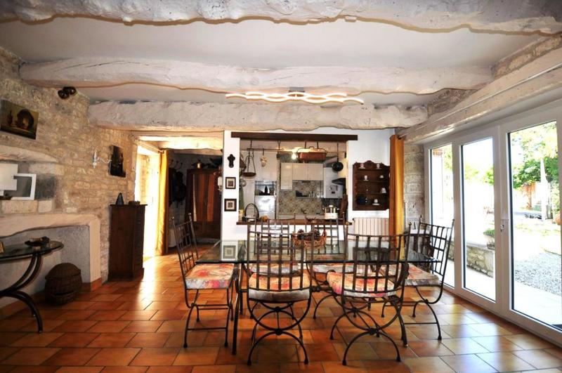 Maison en pierre - 123 m² - 6 pièces