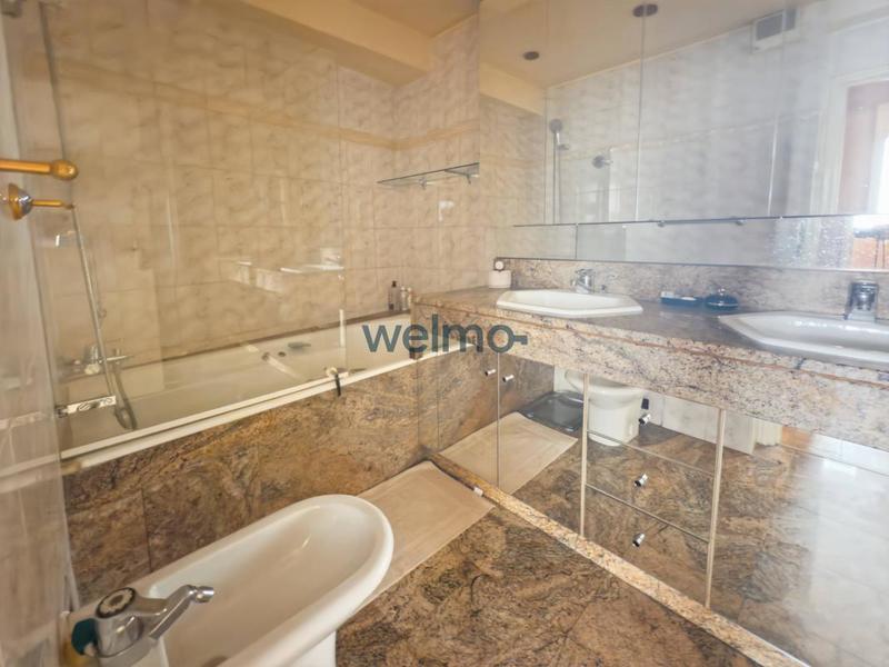 Appartement - 90 m² - 4 pièces