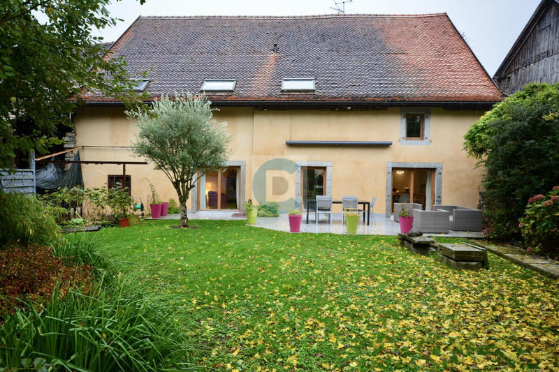Ferme - 270 m² - 8 pièces