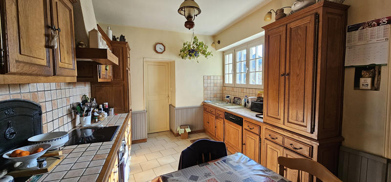 Maison - 170 m² - 7 pièces