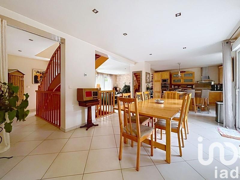 Maison - 172 m² - 7 pièces