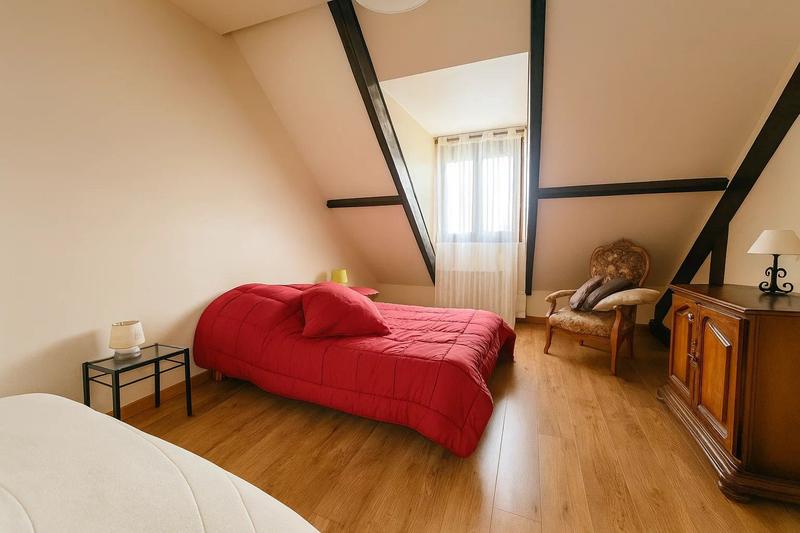 Maison - 136 m² - 5 pièces