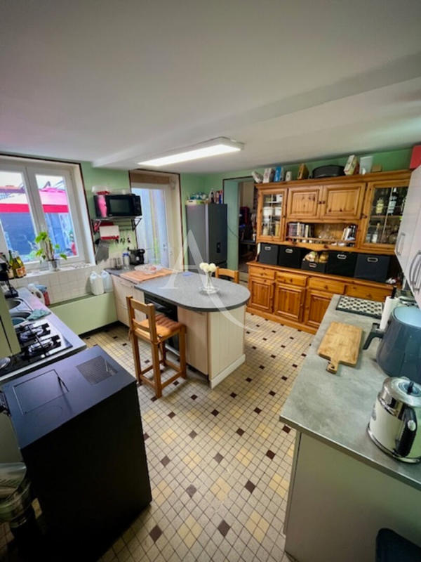 Maison - 90 m² - 4 pièces