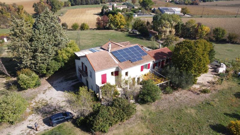 Mas - 273 m² - 17 pièces