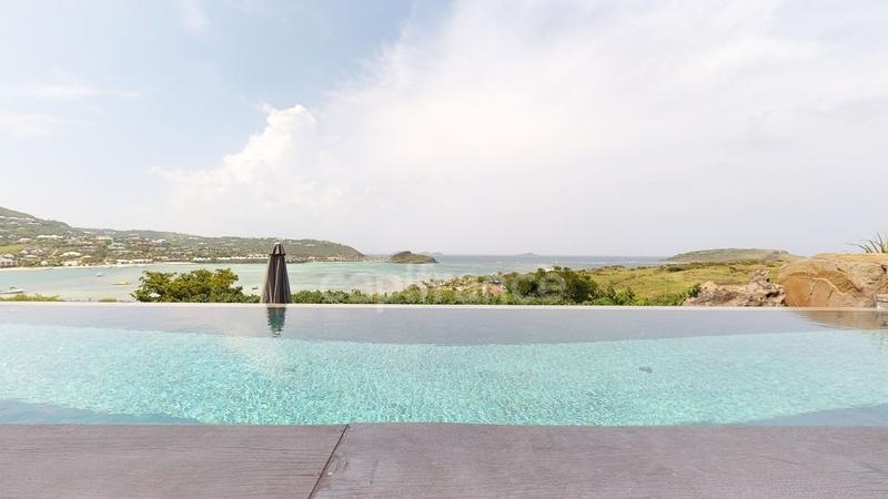 Villa - 206 m² - 4 pièces