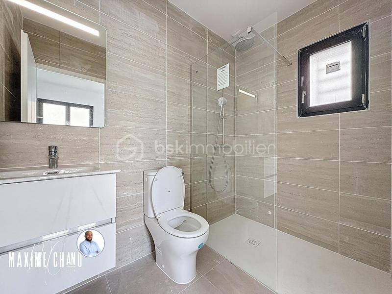 Maison - 102 m² - 4 pièces