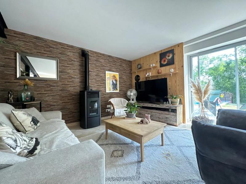 Maison - 280 m² - 9 pièces
