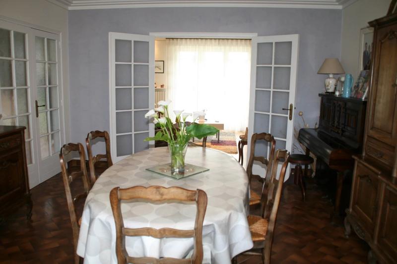 Maison - 170 m² - 9 pièces