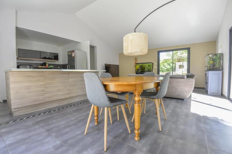 Maison - 136 m² - 6 pièces