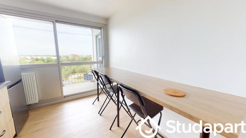 Chambre - 10 m² - 1 pièce