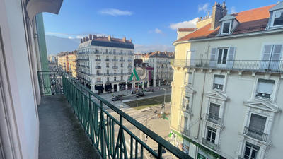 Appartement - 71 m² - 3 pièces