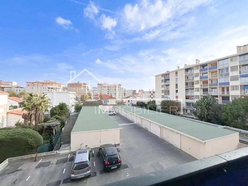 Appartement - 77 m² - 4 pièces