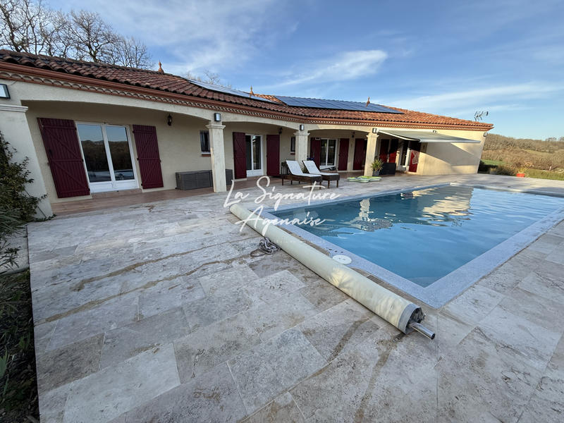 Maison - 220 m² - 7 pièces