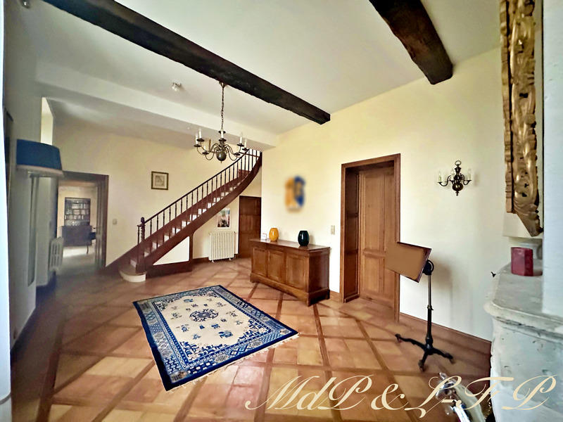 Maison bourgeoise - 700 m² - 19 pièces