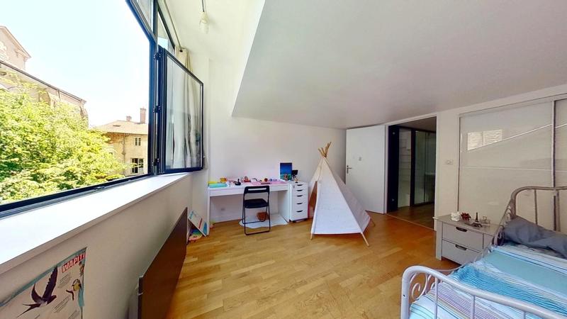 Appartement - 119 m² - 4 pièces