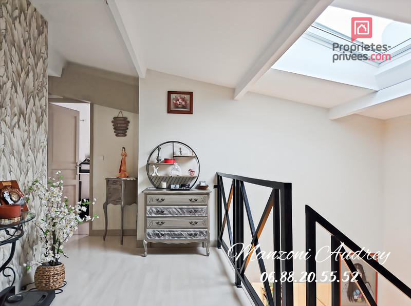 Loft - 149 m² - 7 pièces