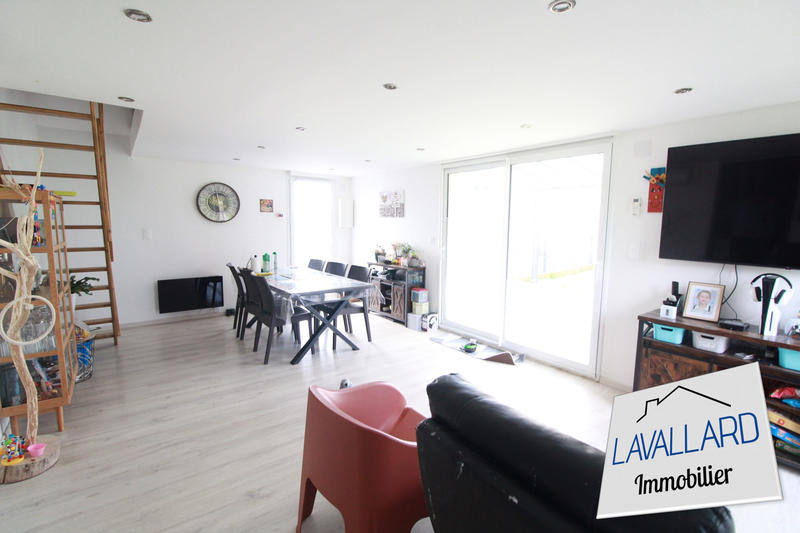 Maison - 114 m² - 6 pièces